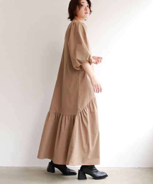 定価4.2万 未使用 トゥービーシック バルーンスリーブ ティアードワンピース notch.（ノッチ）の「［高身長さんサイズ有］バルーンスリーブ