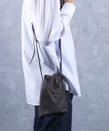 PATRICK STEPHAN（パトリックステファン）の「PATRICK STEPHAN パトリックステファン / Leather cell phone bag 'drawstring' / 203ABG01（ショルダーバッグ）」