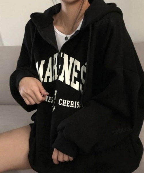 Dalfwin（ダールフィン）の「韓国ファッションMARINESロゴハーフジップ長袖オーバーサイズパーカー（パーカー・レディース・ブラック/グレー/ホワイト系その他/ホワイト系その他2/ブラック系その他/グレー系その他・ONE SIZE/FREE）」の16枚目の写真
