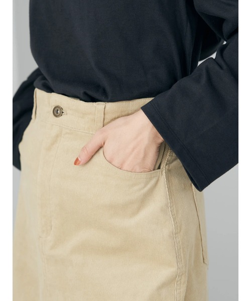 earth music&ecology(アースミュージックアンドエコロジー)の「コーデュロイスカート(スカート・レディース・ベージュ/ネイビー/ボルドー・S/M)」の20枚目の写真