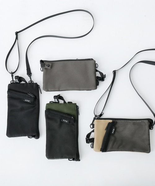 osharewalker（オシャレウォーカー）の「『スマートマルチ3wayショルダーバッグ』（ショルダーバッグ・レディース・ブラック/カーキ/チャコール/ベージュ・FREE）」の5枚目の写真