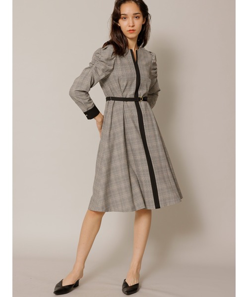 TONAL（トーナル）の「ウォームツイルバイカラーフロントワンピース