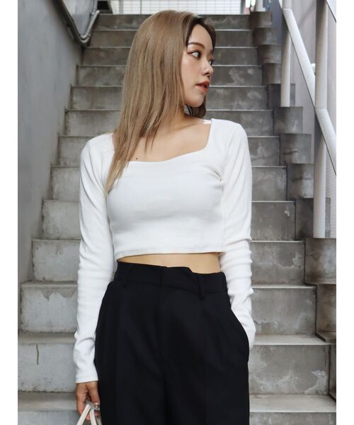 EVRIS（エヴリス）の「スクエアネッククロップドトップス（Tシャツ/カットソー・レディース・グレー/ホワイト/ブラック・FREE）」の2枚目の写真