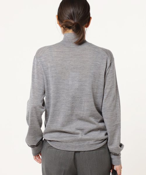 AP STUDIO（エーピーストゥディオ）の「バスターハイネックプルオーバーニット（ニット/セーター・レディース・ベージュ/チャコールグレー・FREE）」の15枚目の写真