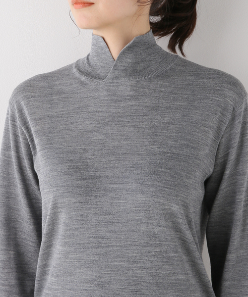 AP STUDIO（エーピーストゥディオ）の「バスターハイネックプルオーバーニット（ニット/セーター・レディース・ベージュ/チャコールグレー・FREE）」の18枚目の写真