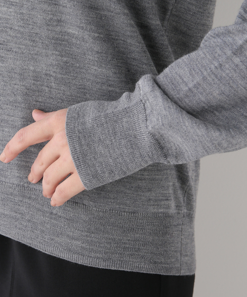 AP STUDIO（エーピーストゥディオ）の「バスターハイネックプルオーバーニット（ニット/セーター・レディース・ベージュ/チャコールグレー・FREE）」の14枚目の写真
