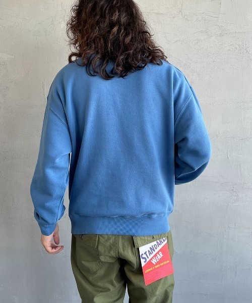 UNIVERSAL OVERALL（ユニバーサルオーバーオール）の「[UNIVERSAL OVERALL/ユニバーサルオーバーオール] 別注 ワンポイントロゴ刺繍 ピグメントスウェット（スウェット・レディース・アイボリー/ブルー/ピンク/チャコール・S/M/L）」の10枚目の写真