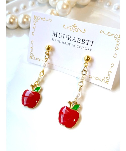 tone（トーン）の「【MUURABBTI】りんごとパールのピアス(MA)（ピアス（両耳用）・レディース・レッド・FREE）」の4枚目の写真