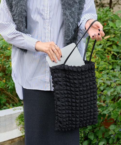 COLONY 2139（コロニートゥーワンスリーナイン）の「ワッフルトート