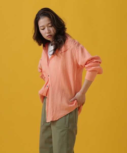 AVIREX（アヴィレックス）の「DOUBLE GAUZE WESTERN SHIRT/ ダブルガーゼ ウエスタンシャツ（シャツ/ブラウス・レディース・オリーブ/ベージュ/オレンジ・SMALL/MEDIUM）」の5枚目の写真