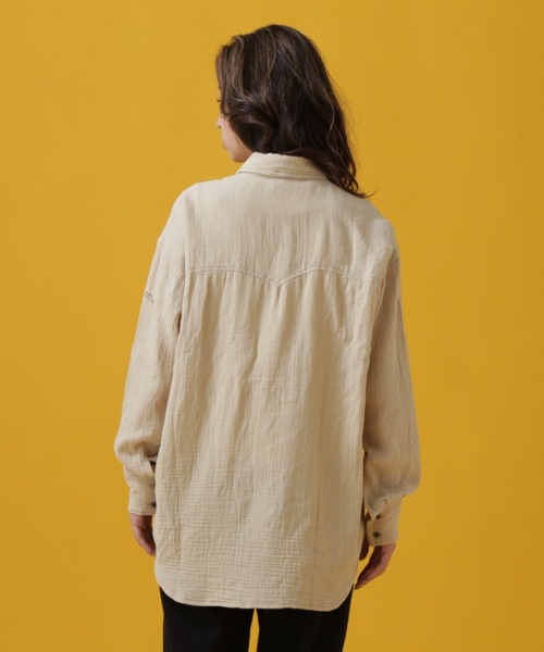 AVIREX（アヴィレックス）の「DOUBLE GAUZE WESTERN SHIRT/ ダブルガーゼ ウエスタンシャツ（シャツ/ブラウス・レディース・オリーブ/ベージュ/オレンジ・SMALL/MEDIUM）」の11枚目の写真