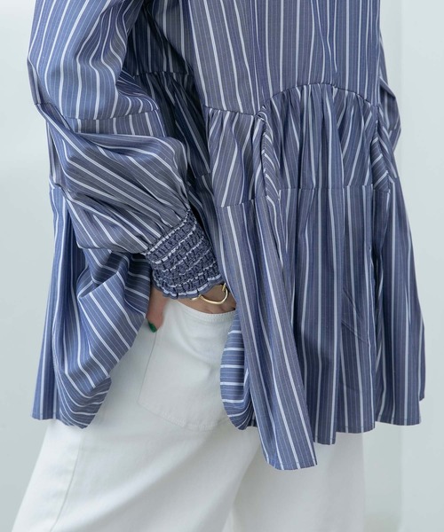 Eimee Law（エイミーロウ）の「コクーンフォルム ストライプ ブラウス（シャツ/ブラウス・レディース・ライトブルー/インディゴブルー/アイボリー・38）」の13枚目の写真