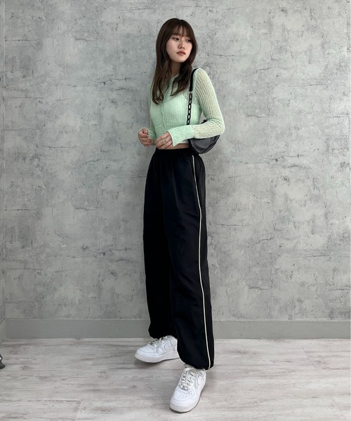 EPIMI E'PIMMY（エピミエピミー）の「透かし編みコンパクトクルーカーディガン（カーディガン/ボレロ・レディース・ベージュ/ミント/ピンクベージュ/ブラック・MEDIUM）」の19枚目の写真