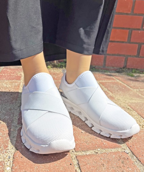 Sugar Sugar（シュガーシュガー）の「【SUGAR SUGAR シュガーシュガー】クロスバンドメッシュスニーカー（スニーカー・レディース・ブラック/ホワイト/ネイビー/ピンク・22.5cm/24.0cm/24.5cm/23.0cm/23.5cm）」の22枚目の写真