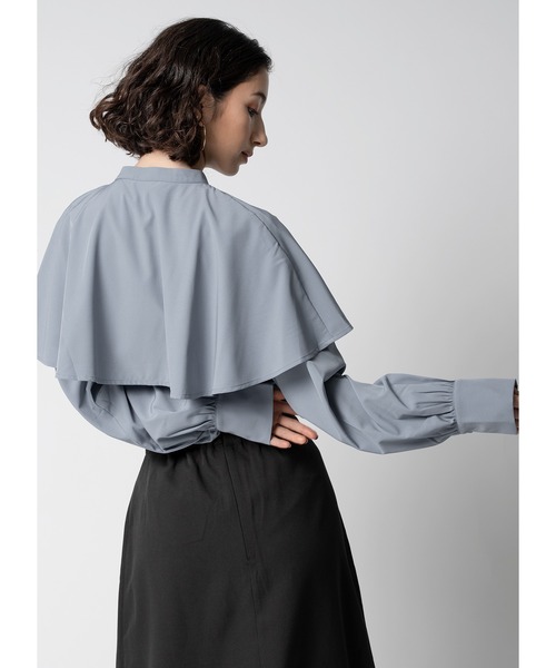 Adoon plain（アドーンプレーン）の「ケープブラウス（シャツ/ブラウス・レディース・ホワイト/ライトイエロー/ブルー/ブラック・FREE）」の7枚目の写真