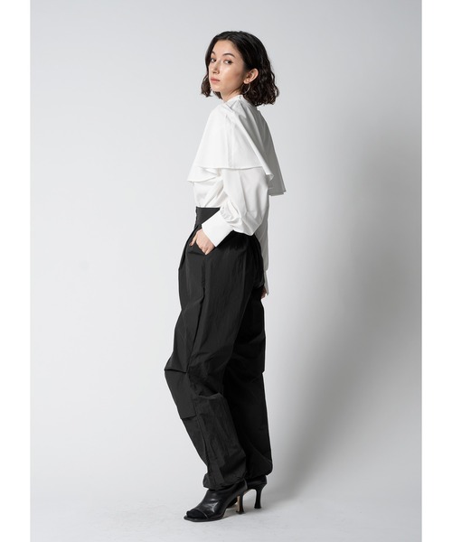 Adoon plain（アドーンプレーン）の「ケープブラウス（シャツ/ブラウス・レディース・ホワイト/ライトイエロー/ブルー/ブラック・FREE）」の17枚目の写真