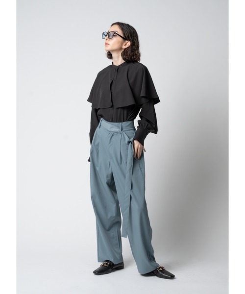 Adoon plain（アドーンプレーン）の「ケープブラウス（シャツ/ブラウス・レディース・ホワイト/ライトイエロー/ブルー/ブラック・FREE）」の18枚目の写真