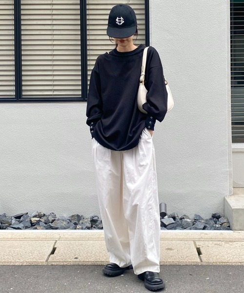 ISOOK（アイスー）の「レイヤードデザインワッフルトップス(kiharu original) / サーマル レイヤード オーバーサイズ プルオーバー ロンT 秋服 秋トップス（Tシャツ/カットソー・レディース・アイボリー/ブラック/モカ・FREE）」の19枚目の写真