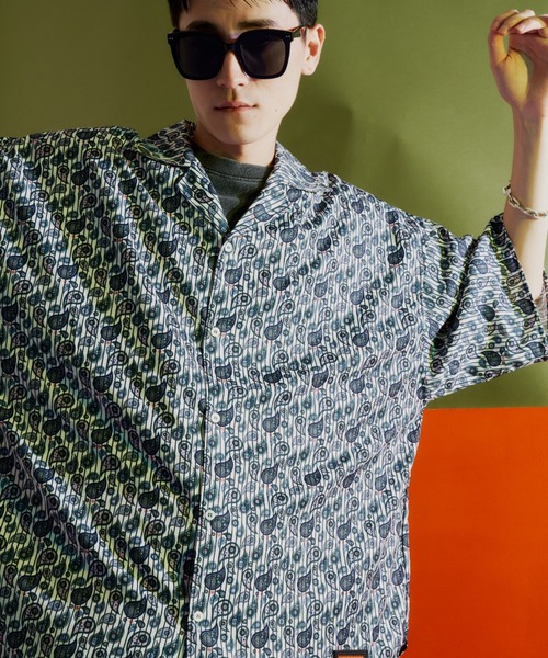 D.TT.K(ディティーティーケー)の「【ユニセックスアイテム】ORIGINAL PRINT SHIRTS ビッグシルエット オリジナル総柄 開襟シャツ オーバーサイズ(シャツ/ブラウス・メンズ・ブラック×ブルー/ホワイト×ブラック/グリーン×ピンク/ブラック・SMALL/LARGE/MEDIUM)」の1枚目の写真
