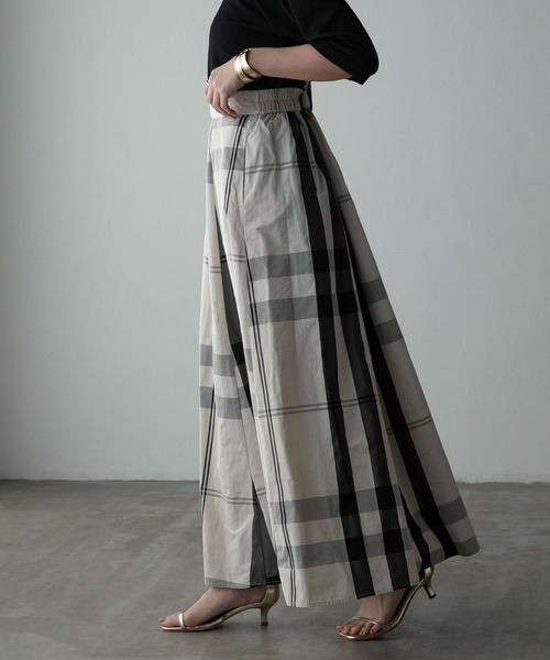 Anss.me（アンスミー）の「【Anss.me】チェックタフタボリュームマキシスカート（スカート・レディース・ブラック/ホワイト/ネイビー・FREE）」の10枚目の写真