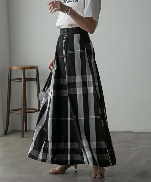 Anss.me（アンスミー）の「【Anss.me】チェックタフタボリュームマキシスカート（スカート・レディース・ブラック/ホワイト/ネイビー・FREE）」の17枚目の写真