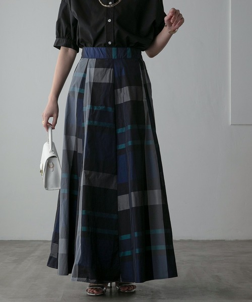 Anss.me（アンスミー）の「【Anss.me】チェックタフタボリュームマキシスカート（スカート・レディース・ブラック/ホワイト/ネイビー・FREE）」の18枚目の写真