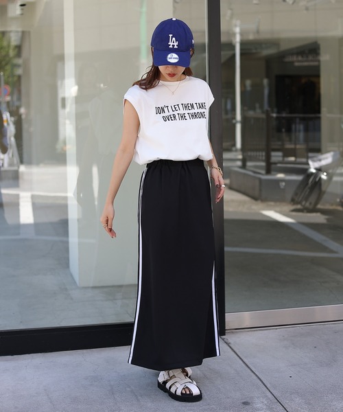 COLONY 2139（コロニートゥーワンスリーナイン）の「リッチコットンロゴプリントノースリーブ（タンクトップ・レディース・オフホワイト・FREE）」の16枚目の写真