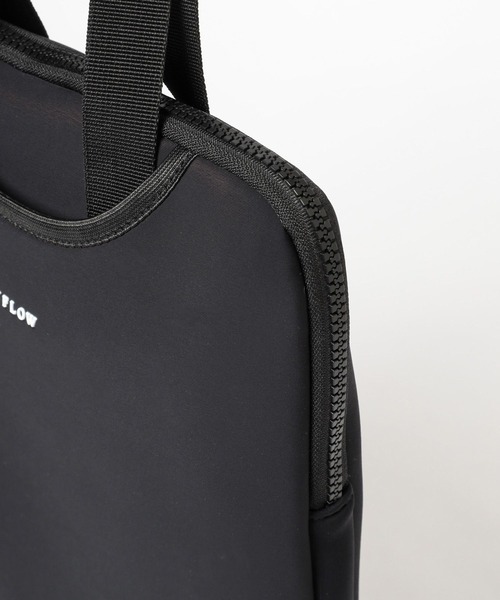 BAYFLOW(ベイフロー)の「縦型ボンディングPCケース(PC・タブレットケース・レディース・ブルー/ブラック/イエロー・FREE)」の10枚目の写真