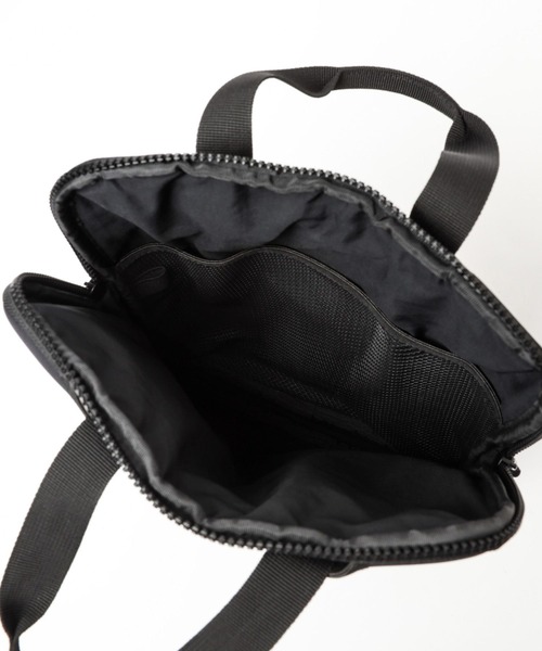 BAYFLOW(ベイフロー)の「縦型ボンディングPCケース(PC・タブレットケース・レディース・ブルー/ブラック/イエロー・FREE)」の18枚目の写真