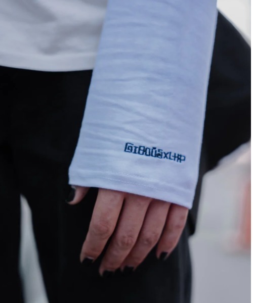 L.H.P（エルエイチピー）の「gibous/ギボス/コラボ ロングスリーブTシャツ/ロンT（Tシャツ/カットソー・レディース・ブラック/ホワイト・L/M）」の7枚目の写真