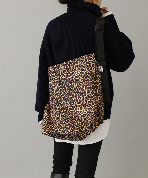 Drifter（ドリフター）の「《WEB限定追加》【Drifter/ドリフター】PLAIN SHOULDER BAG：ショルダーバッグ（ショルダーバッグ・レディース・ブラック/ベージュ・FREE）」の16枚目の写真