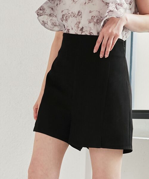 MAJESTIC LEGON（マジェスティックレゴン）の「ミニスリットショートパンツ（その他パンツ・レディース・ブラック/ブルー系その他4/ベージュ/キャメル・MEDIUM）」の19枚目の写真