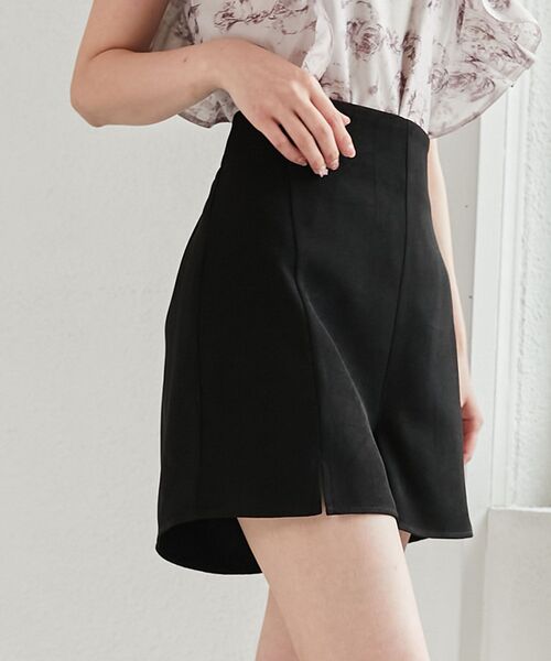 MAJESTIC LEGON（マジェスティックレゴン）の「ミニスリットショートパンツ（その他パンツ・レディース・ブラック/ブルー系その他4/ベージュ/キャメル・MEDIUM）」の20枚目の写真