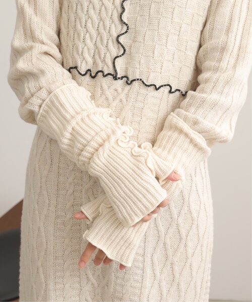 RAY CASSIN(レイカズン)の「メローニットアームウォーマー(アームカバー・レディース・ブラック/ピンク/キナリ・FREE)」の14枚目の写真