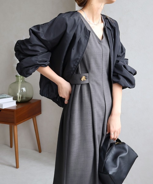 Social GIRL（ソーシャルガール）の「ギャザースリーブノーカラーブルゾン（ノーカラージャケット・レディース・アイボリー/ベージュ/カーキ/ブラック・L/M）」の3枚目の写真