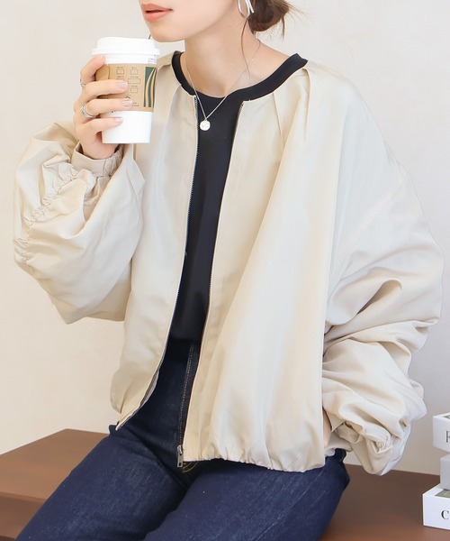 Social GIRL（ソーシャルガール）の「ギャザースリーブノーカラーブルゾン（ノーカラージャケット・レディース・アイボリー/ベージュ/カーキ/ブラック・L/M）」の12枚目の写真