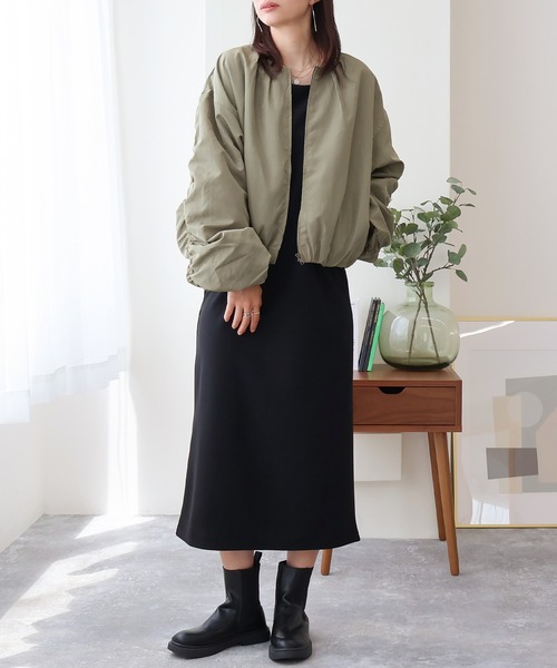 Social GIRL（ソーシャルガール）の「ギャザースリーブノーカラーブルゾン（ノーカラージャケット・レディース・アイボリー/ベージュ/カーキ/ブラック・L/M）」の11枚目の写真