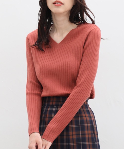 Honeys(ハニーズ)の「ヒアルロン酸Vネックニット(ニット/セーター・レディース・レッド系その他/モカ/イエロー/ブルー/ブラック/アイボリー/杢グレー・M/S/L)」の7枚目の写真