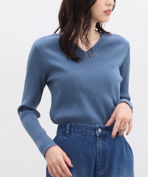 Honeys(ハニーズ)の「ヒアルロン酸Vネックニット(ニット/セーター・レディース・レッド系その他/モカ/イエロー/ブルー/ブラック/アイボリー/杢グレー・M/S/L)」の13枚目の写真