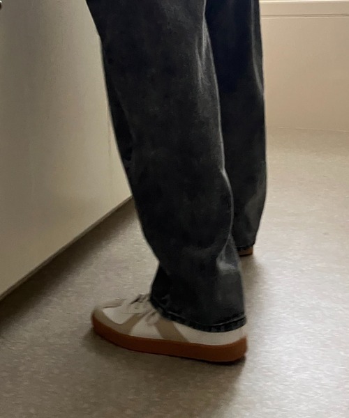 AS KNOW AS plus（アズノゥアズプラス）の「GERMAN TRAINER/ジャーマントレーナー リプロダクション レースアップスニーカー　【2023AWアイテム】（スニーカー・レディース・ブラック/ホワイト・LL/M/L/S）」の4枚目の写真