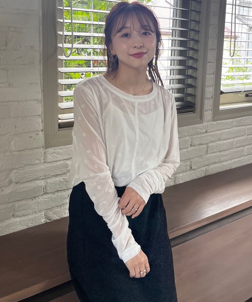 LOWRYS FARM(ローリーズファーム)の「シアーフロッキーロングスリーブ 981453(Tシャツ/カットソー・レディース・ベージュ/オフホワイト・FREE)」の3枚目の写真