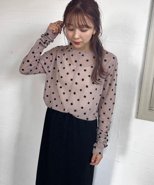 LOWRYS FARM(ローリーズファーム)の「シアーフロッキーロングスリーブ 981453(Tシャツ/カットソー・レディース・ベージュ/オフホワイト・FREE)」の5枚目の写真