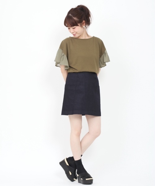 Chico(チコ)の「ラッフル袖TOPS(Tシャツ/カットソー・レディース・ホワイト/モスグリーン・FREE)」の2枚目の写真