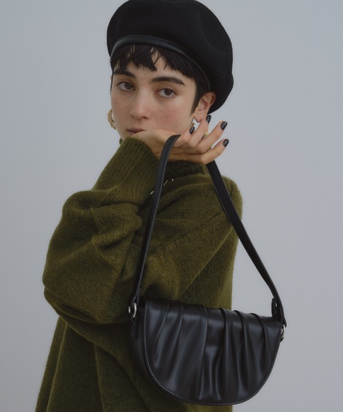 manana suerte（マニャーナスエルテ）の「2wayギャザーショルダーbag（ショルダーバッグ・レディース・ブラック・FREE）」の4枚目の写真