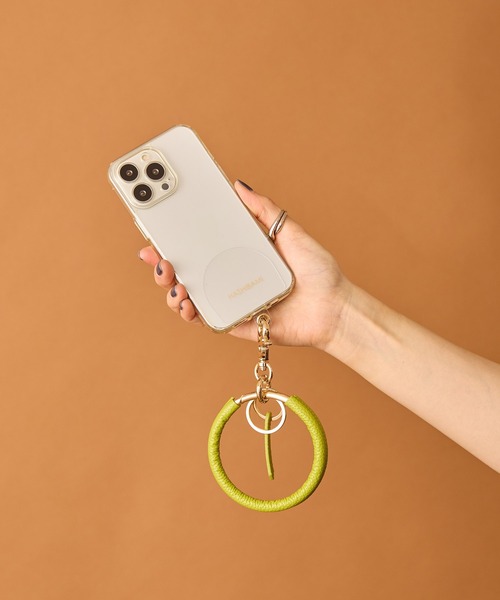 HASHIBAMI（ハシバミ）の「【HASHIBAMI】ウィンドベル スマホハンドストラップ（スマホグッズ・レディース・ブルー/ラベンダー/イエロー/ブラック/グレイッシュベージュ/チャコールグレー/シルバー/ローズ系/ゴールド/ベージュ/ダークグリーン/イエロー系その他2/ライトブルー/エメラルド/ブルー系1/プラム/ライトブラウン/ネイビー系/シャンパン/ライトグリーン/マルーン/サックスブルー/ミント・FREE）」の7枚目の写真
