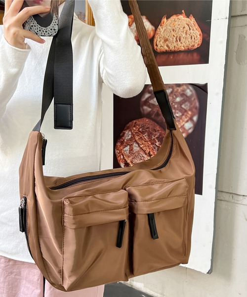 【美品】PORTLA 大容量メッセンジャーバッグ コーデュラ製 PORTLA 大容量メッセンジャーバッグ