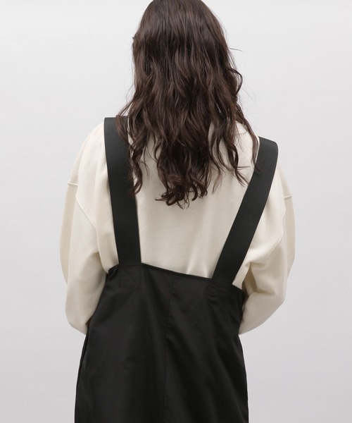 LAKOLE（ラコレ）の「ドロストヘムクロップドプルオーバー / 100489（スウェット・レディース・オフホワイト/ネイビー/ピンク・SMALL/MEDIUM）」の9枚目の写真