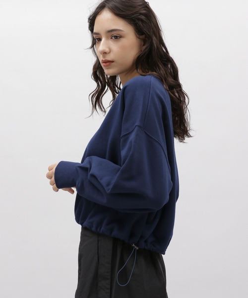 LAKOLE（ラコレ）の「ドロストヘムクロップドプルオーバー / 100489（スウェット・レディース・オフホワイト/ネイビー/ピンク・SMALL/MEDIUM）」の14枚目の写真