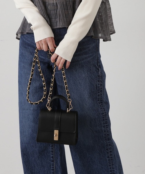 N.（N. Natural Beauty Basic）（エヌエヌナチュラルビューティーベーシック）の「◆チェーンベルトミニショルダーバッグ（ショルダーバッグ・レディース・シルバー/ブルー/ブラック・ﾌﾘ-）」の5枚目の写真