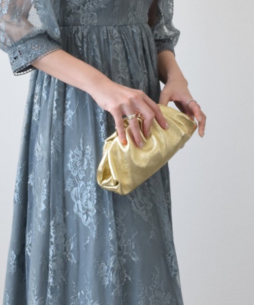 andrea cardone（アンドレアカルドネ）の「【ANDREA CARDONE】メタリックレザーチェーンバッグ(Q46439)（ショルダーバッグ・レディース・ゴールド/ブロンズ/シルバー・ALL）」の3枚目の写真